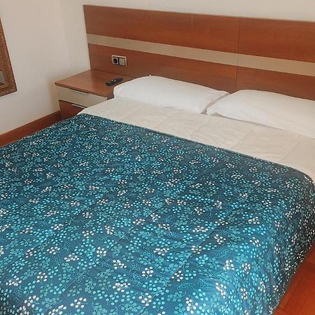 Habitacion Renfe Pamplona Ngoại thất bức ảnh