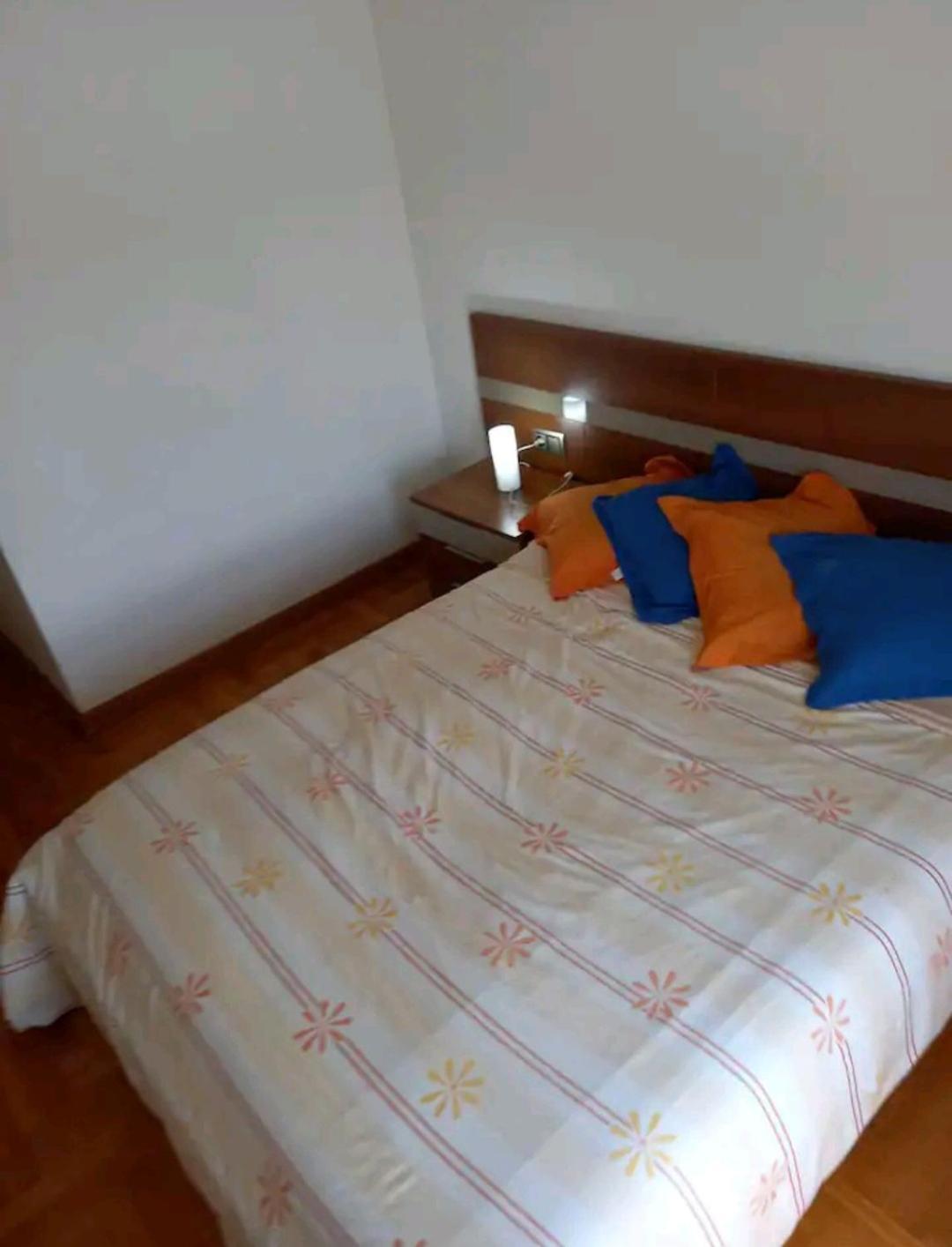 Habitacion Renfe Pamplona Ngoại thất bức ảnh